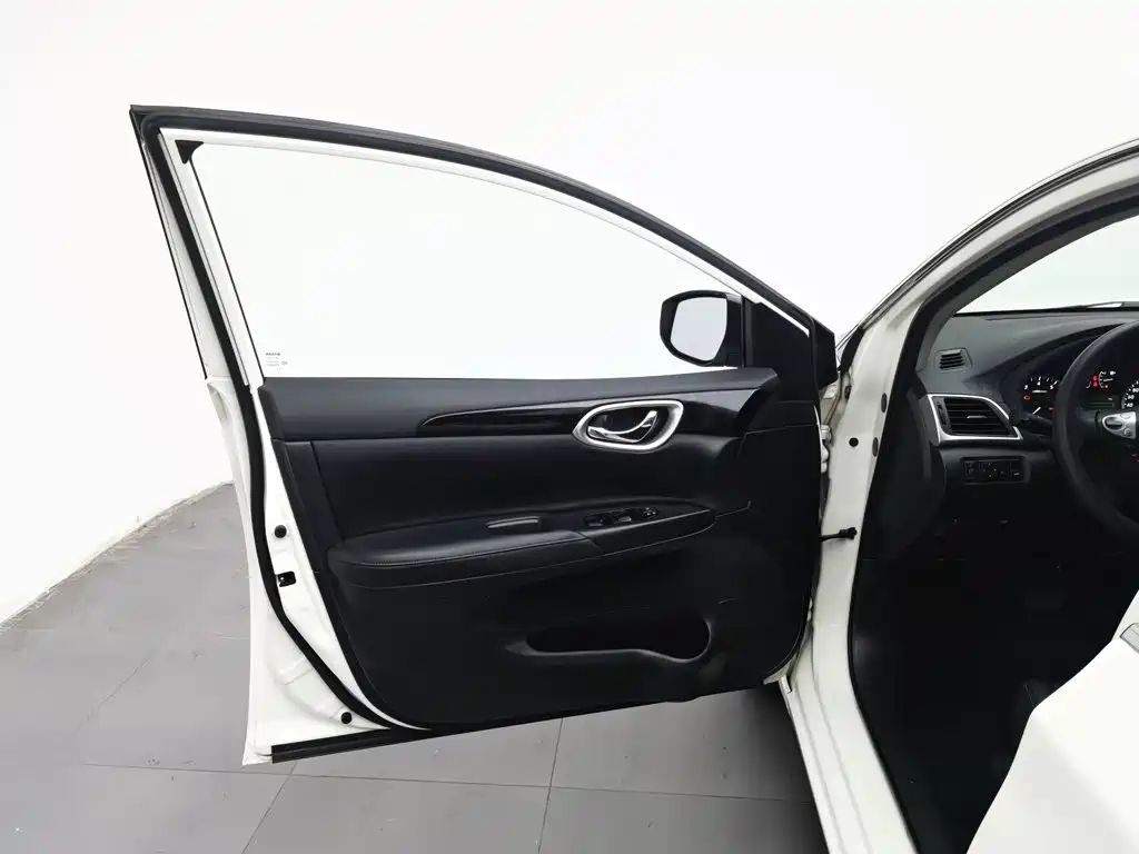Nissan Sylphy — миниатюра 8