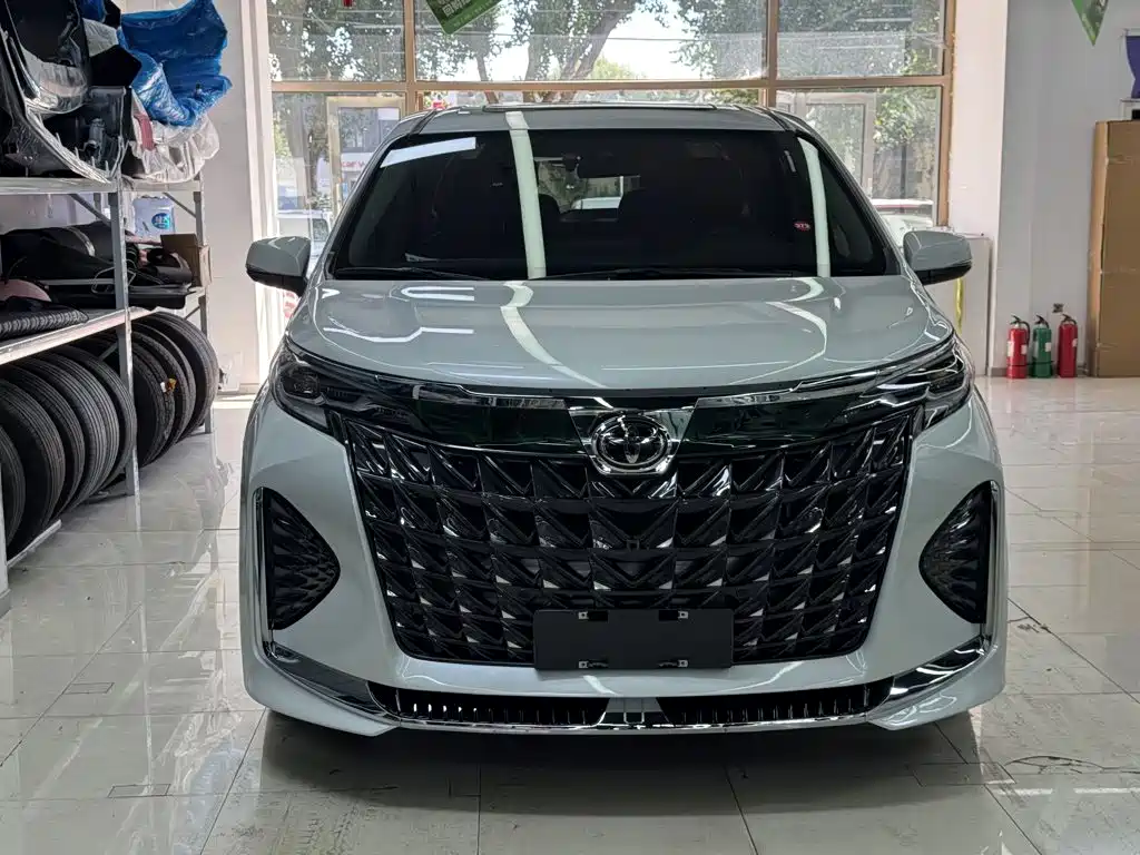 Toyota Sienna — миниатюра 9