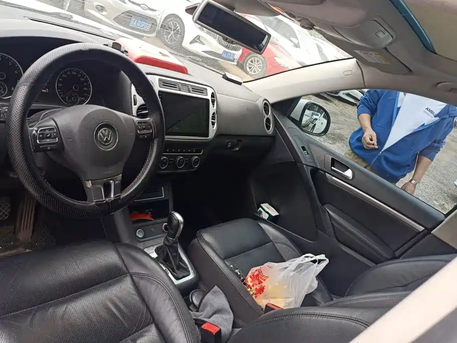 Volkswagen Tiguan — миниатюра 12