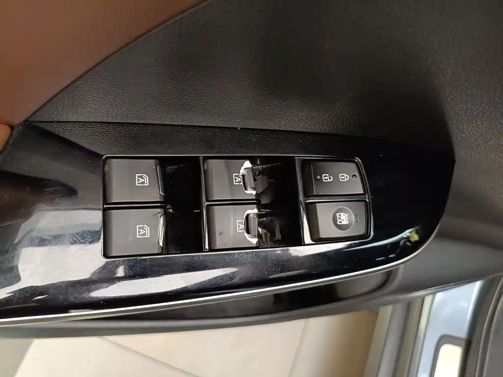 GAC Motor Trumpchi GS8 — миниатюра 9