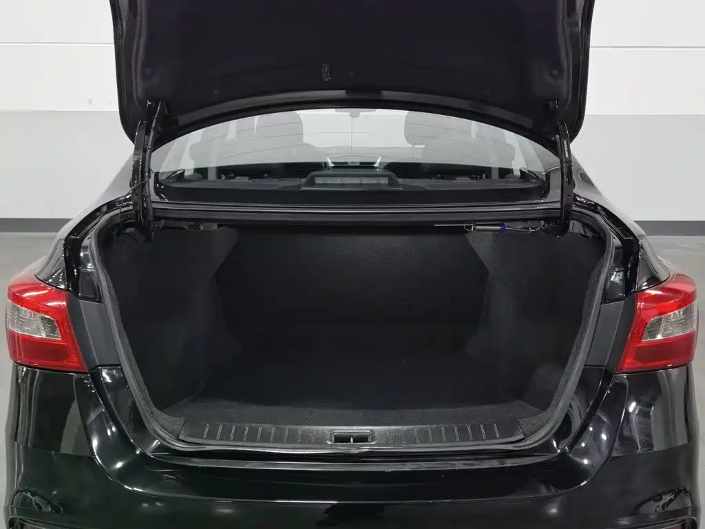 Nissan Sylphy — миниатюра 16