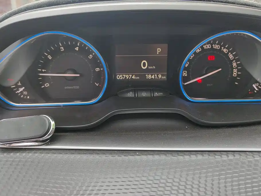Peugeot 2008 — миниатюра 14