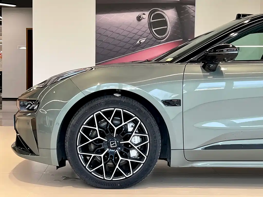 ZEEKR EXTREME KRYPTON 001