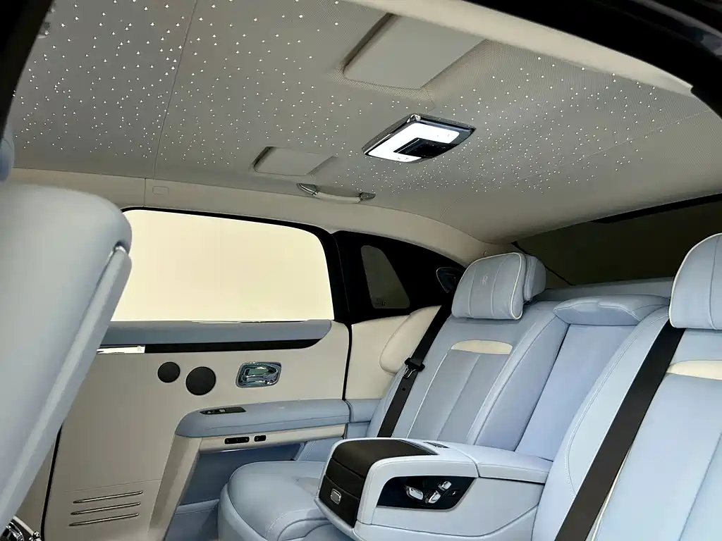 Rolls-Royce Ghost — миниатюра 9