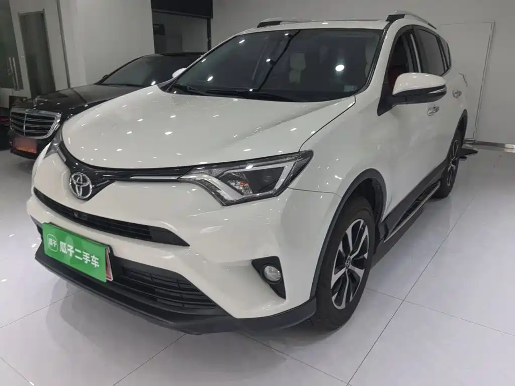 Toyota RAV4 — миниатюра 2