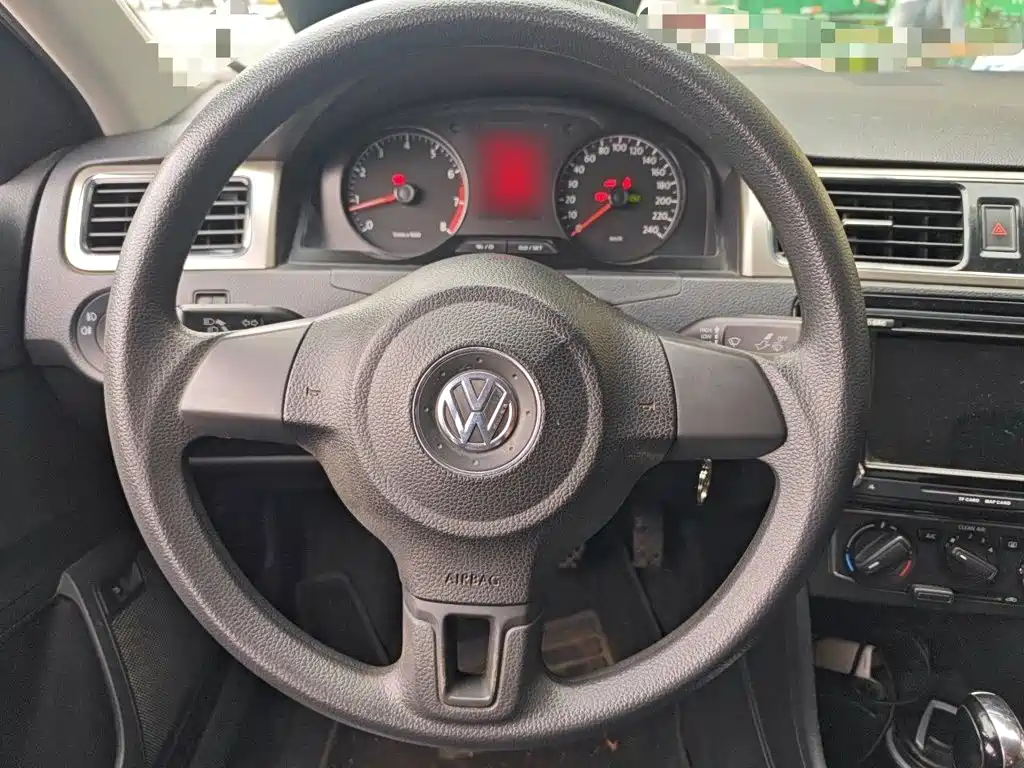 Volkswagen Santana — миниатюра 11