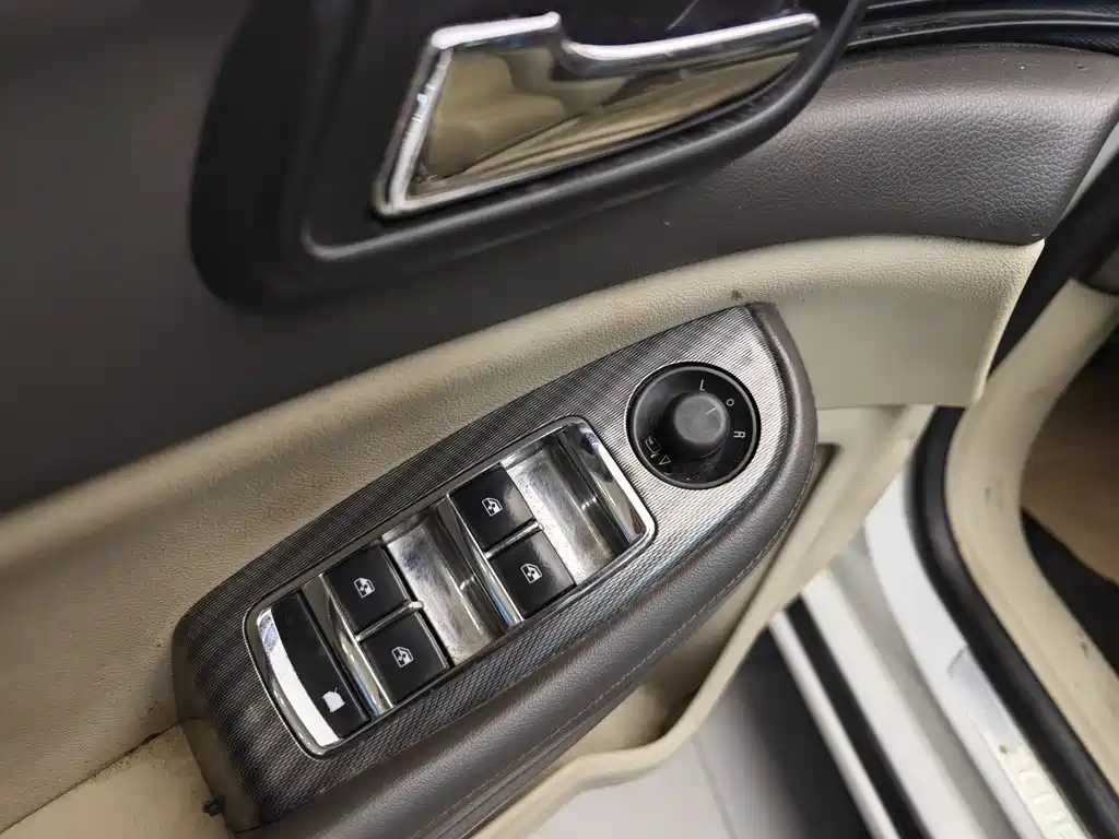 Chevrolet Malibu 2013 2.0L AT Luxury
