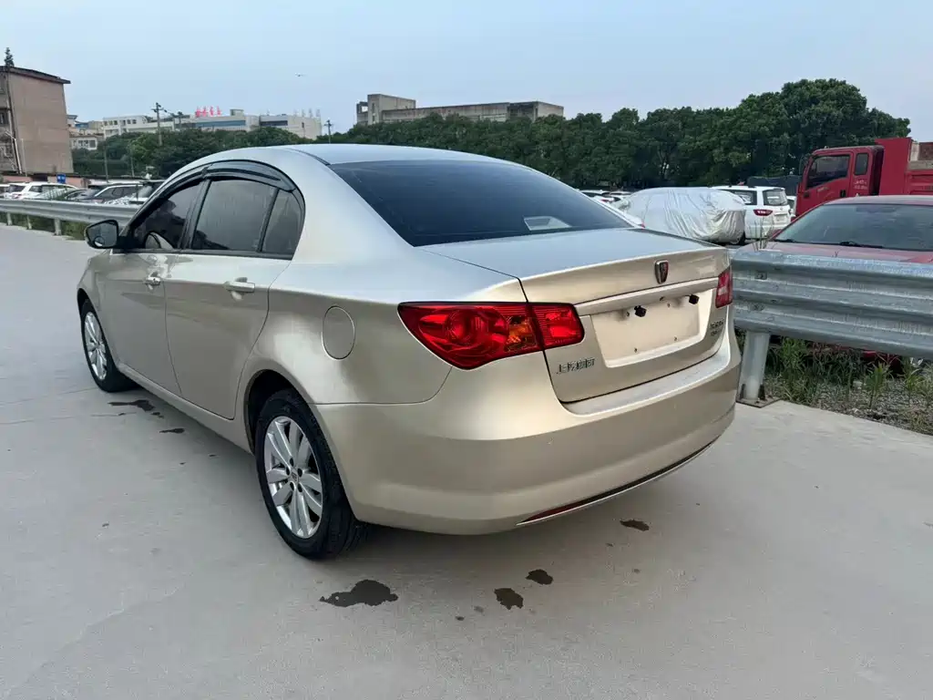 Roewe 350 — миниатюра 7