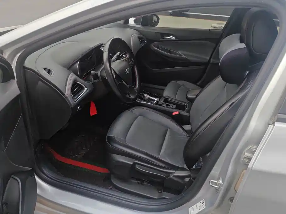 Chevrolet Cruze — миниатюра 9