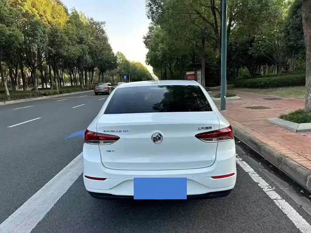 Buick Excelle — миниатюра 4