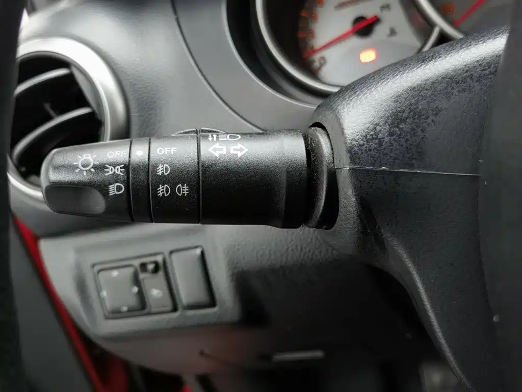 Nissan Livina — миниатюра 21