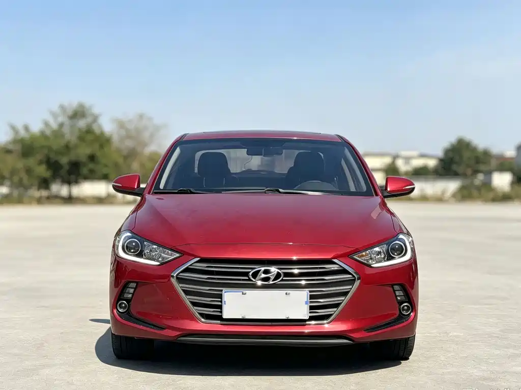 Hyundai Elantra — миниатюра 2