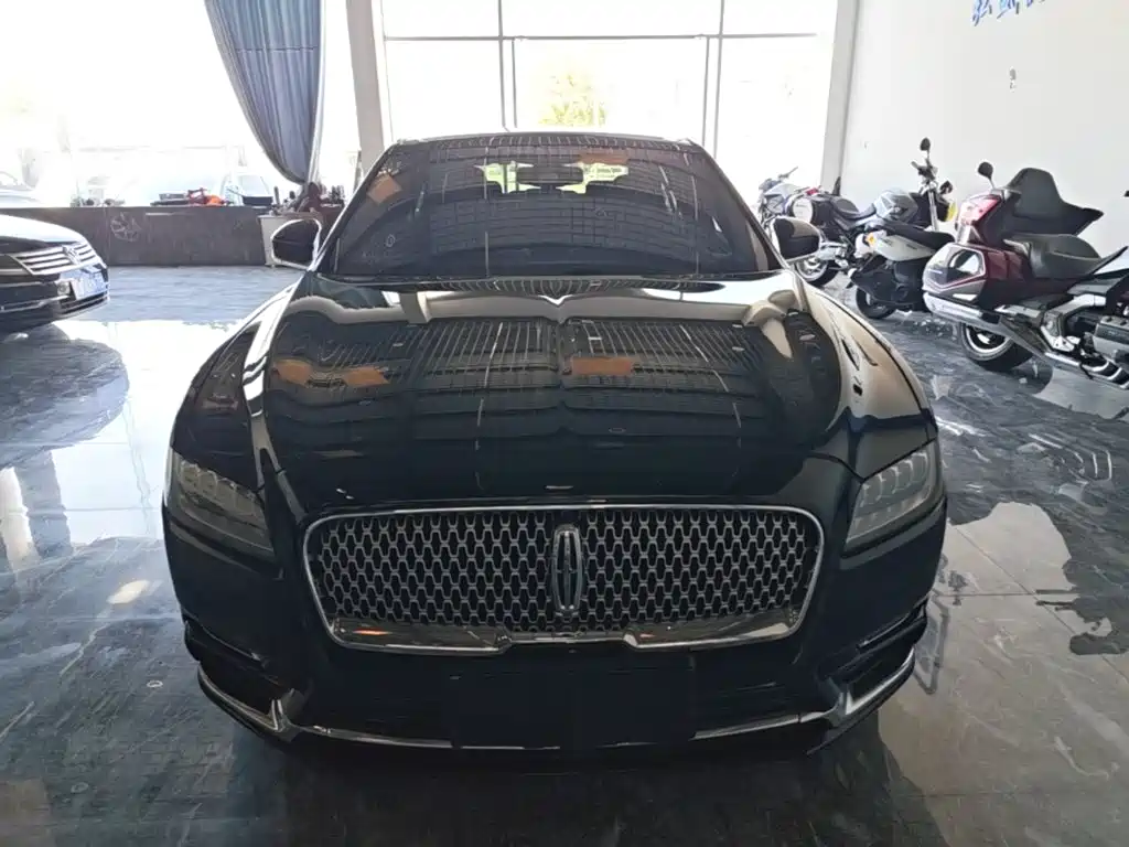 Lincoln Continental — миниатюра 3