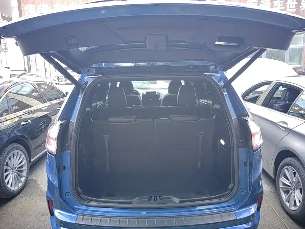 Ford Edge — миниатюра 19