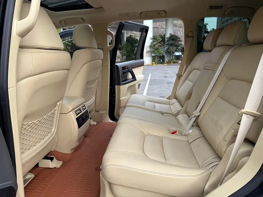 Toyota Land Cruiser 2017 4.6L