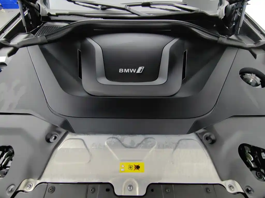 BMW iX3 — миниатюра 6