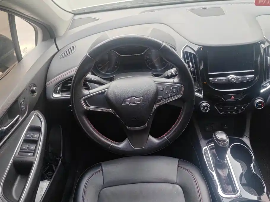 Chevrolet Cruze — миниатюра 15