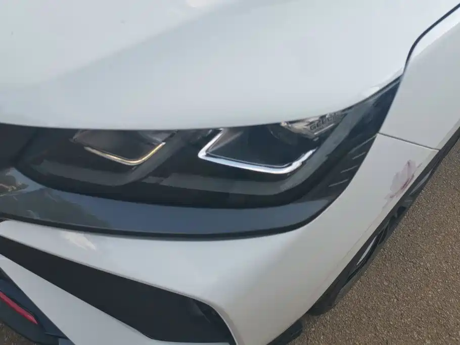 Geely Binyue — миниатюра 5