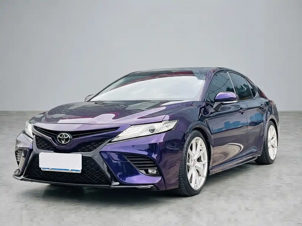 Купить Toyota Camry