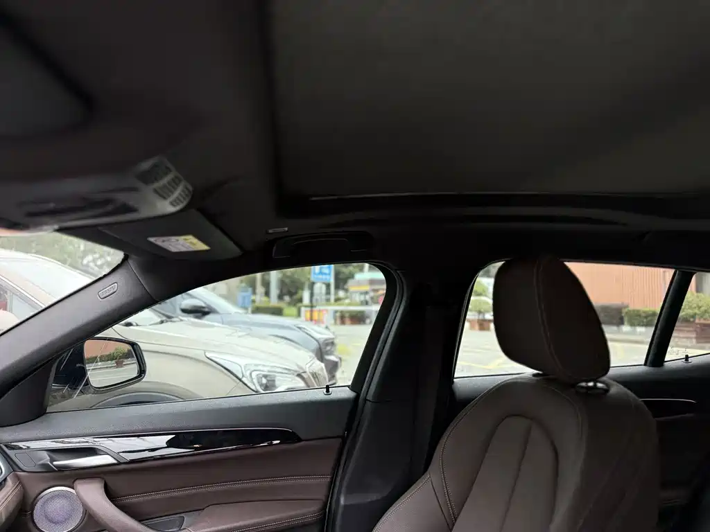 BMW X2 — миниатюра 22