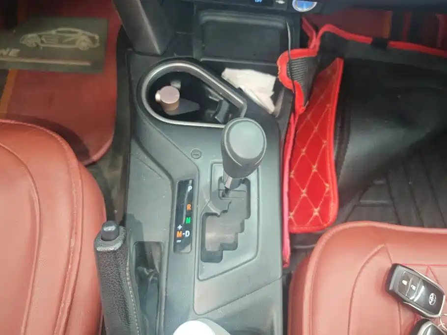 Toyota RAV4 2.0L CVT 2WD Elegant Edition China VI, фото 16