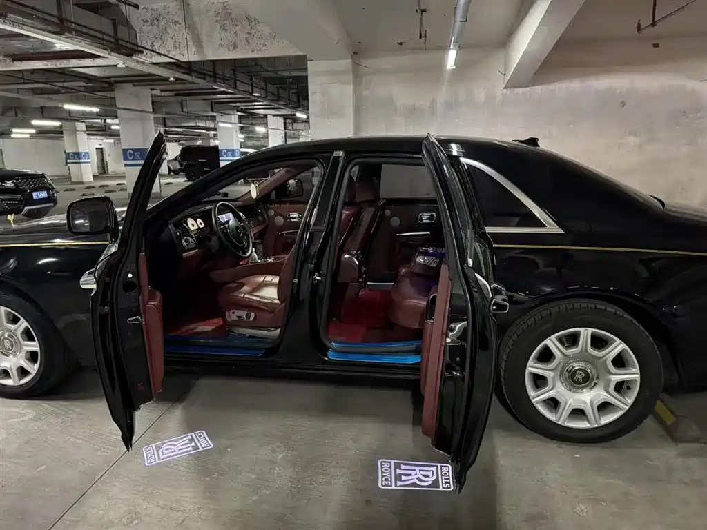 Rolls-Royce Ghost 2010 6.6T Standard
