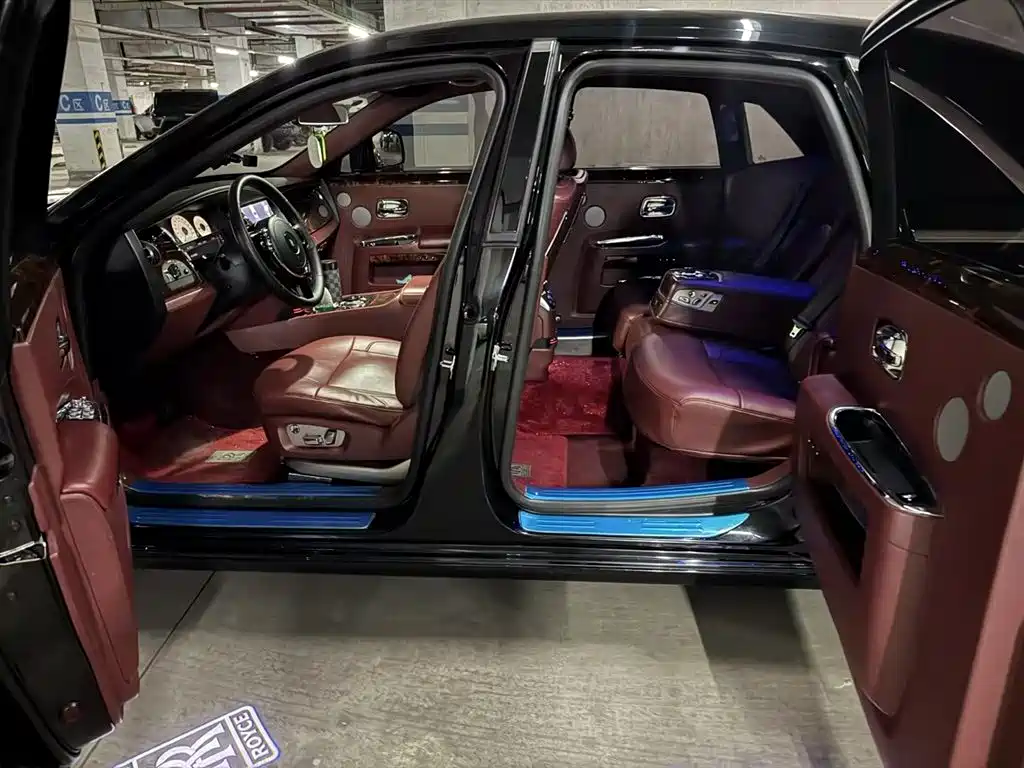 Rolls-Royce Ghost 2010 6.6T Standard