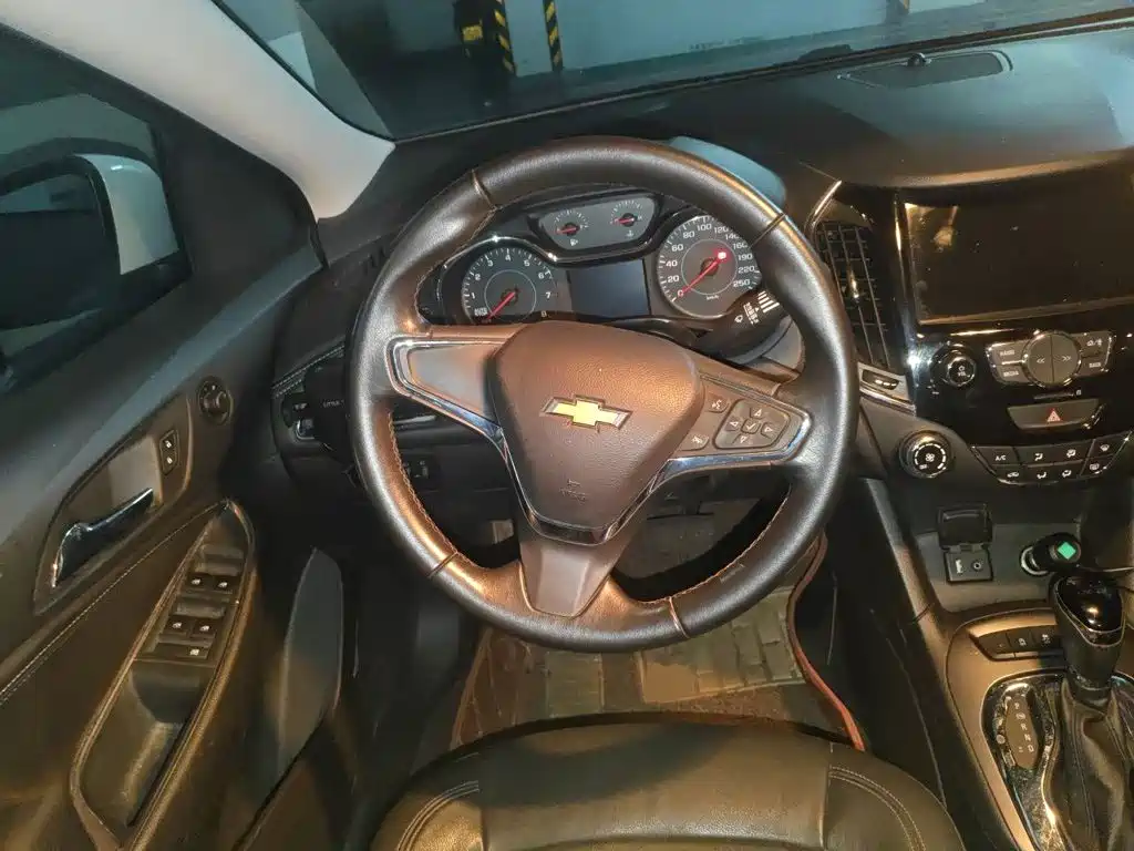 Chevrolet Cruze — миниатюра 6
