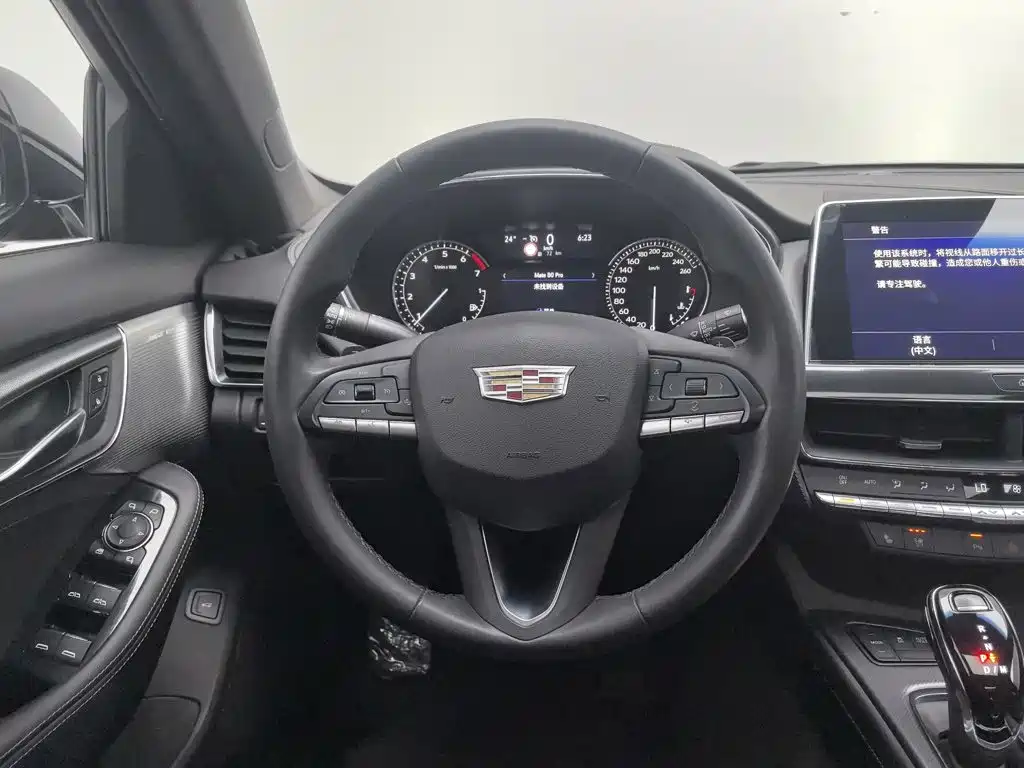 Cadillac CT5 — миниатюра 11