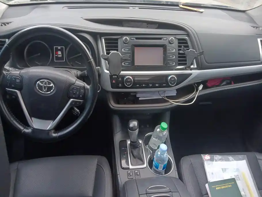 Toyota Highlander — миниатюра 12