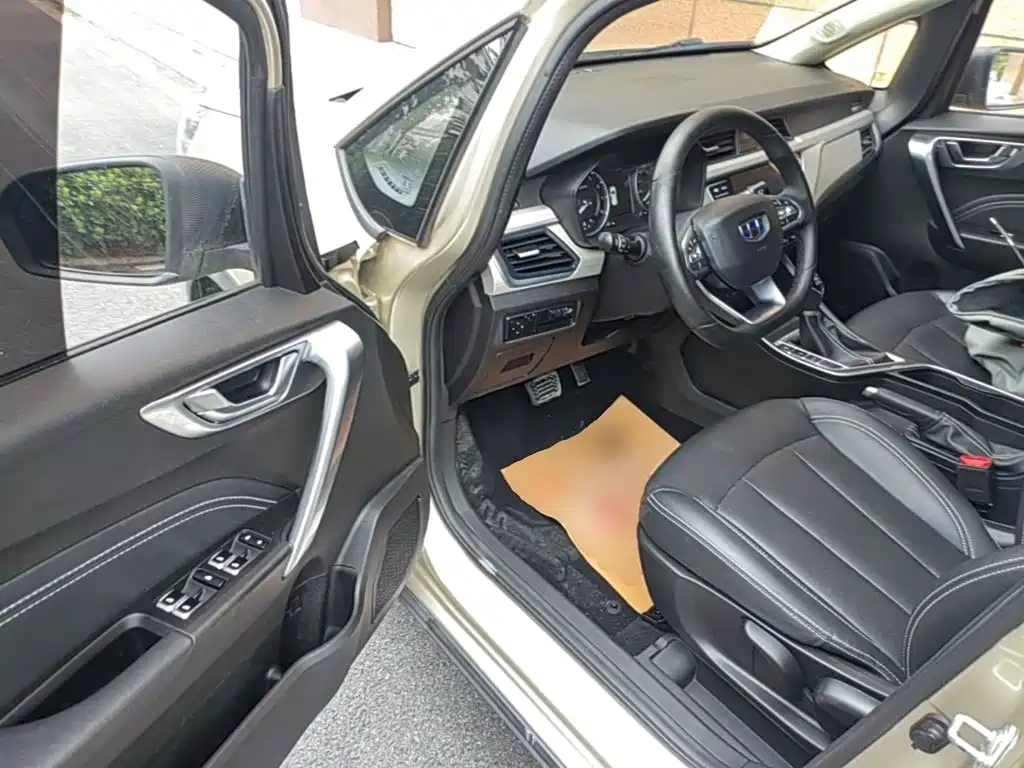 Geely Vision X3 — миниатюра 16