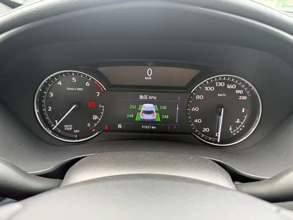Cadillac XT4 — миниатюра 4
