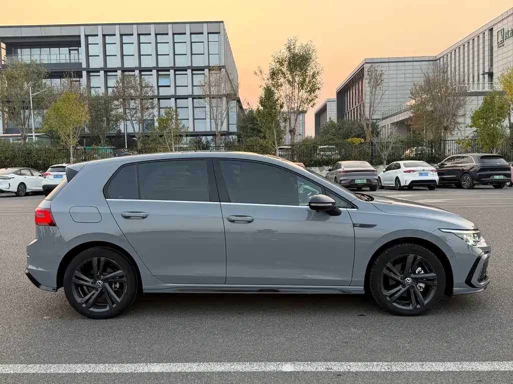 Volkswagen Golf — миниатюра 11