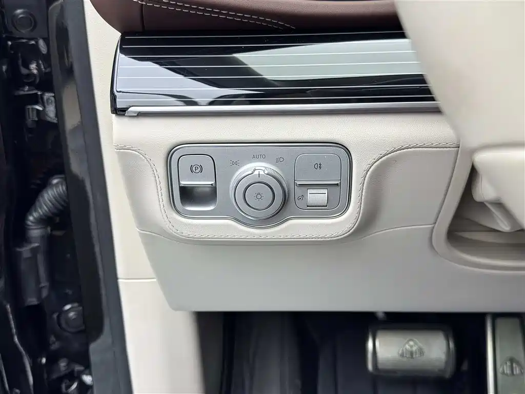 MERCEDES-BENZ MAYBACH GLS