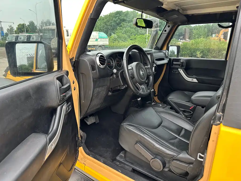 Jeep Wrangler — миниатюра 4