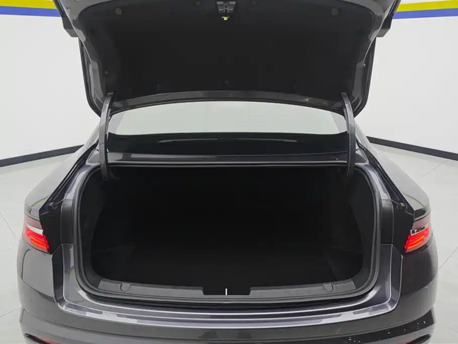 Geely Preface 2025 1.5TD