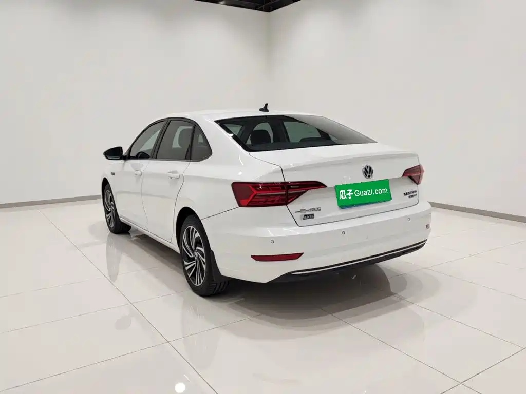 Volkswagen Sagitar — миниатюра 4