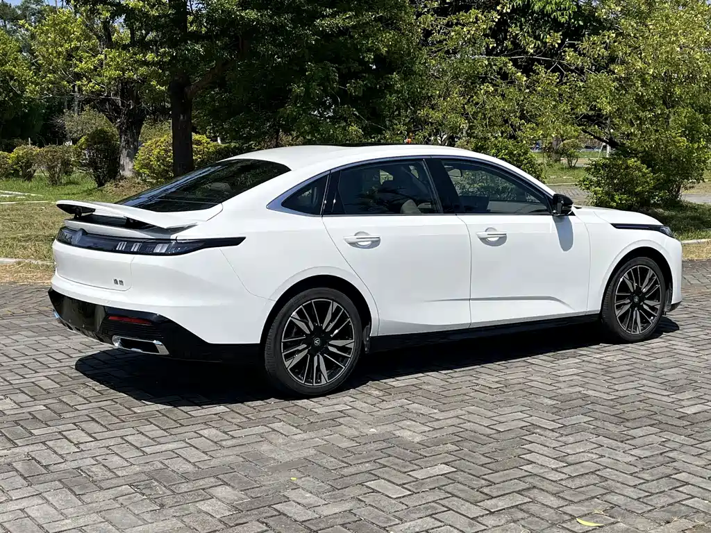 Changan Eado — миниатюра 6