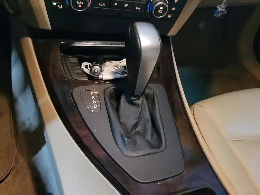 BMW 3 Series — миниатюра 16