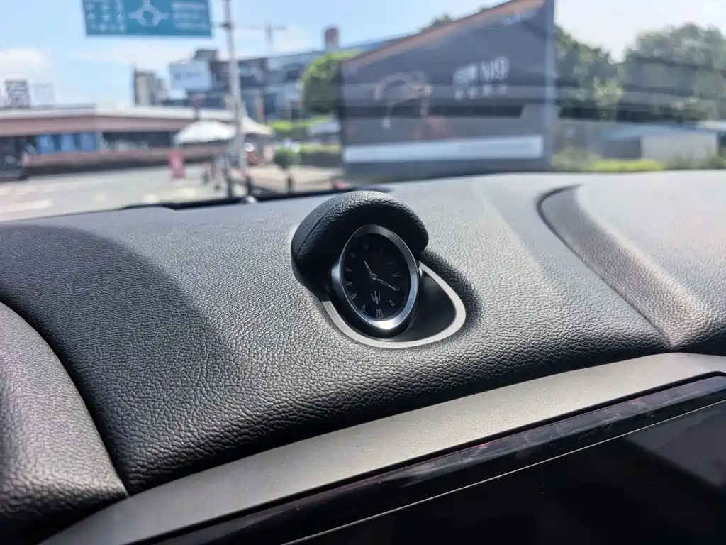 Maserati Ghibli — миниатюра 18