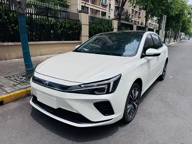 Roewe ER6