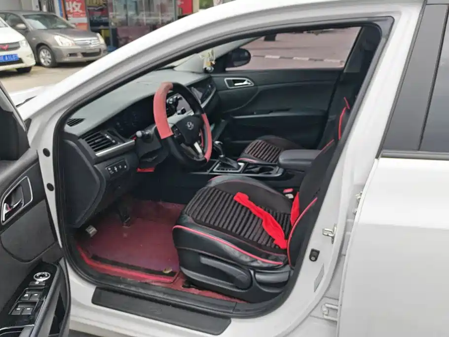 Hyundai Mistra — миниатюра 9