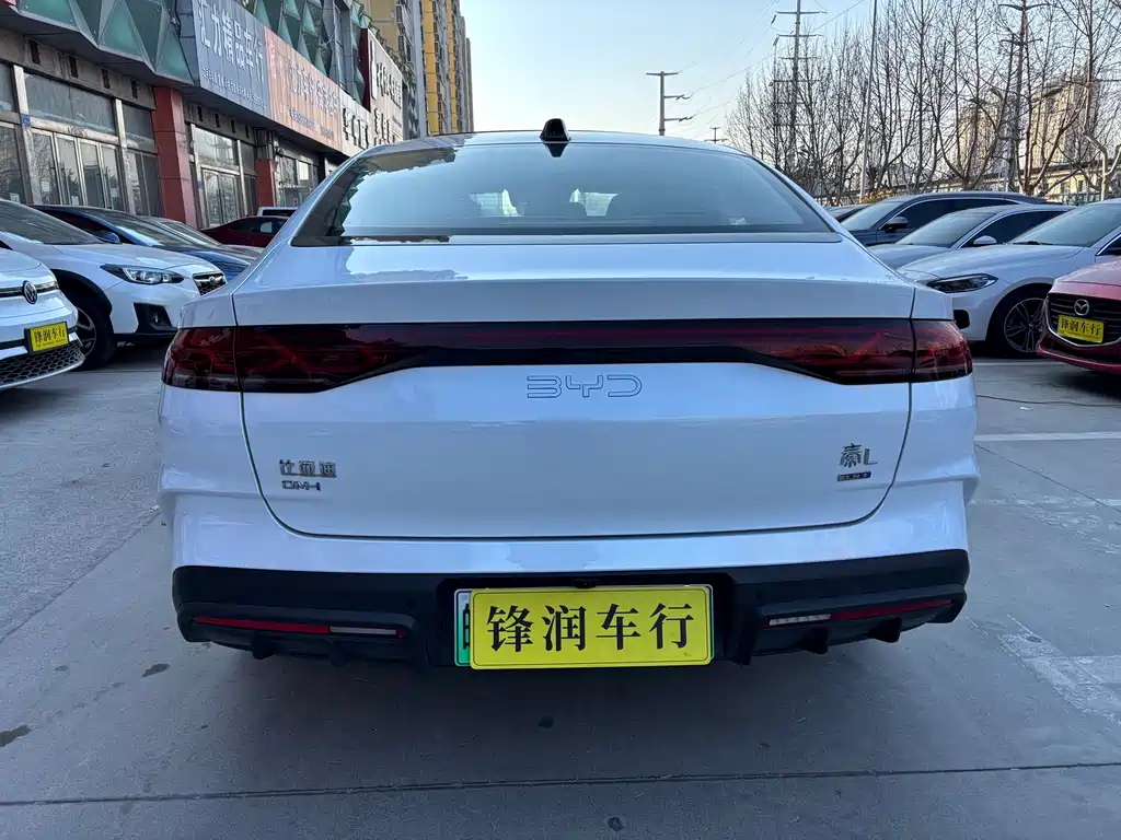 BYD QIN L
