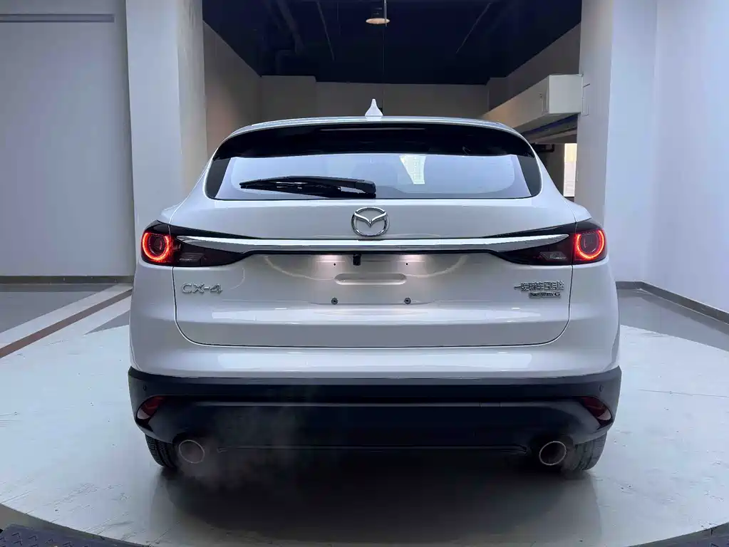 MAZDA CX 4