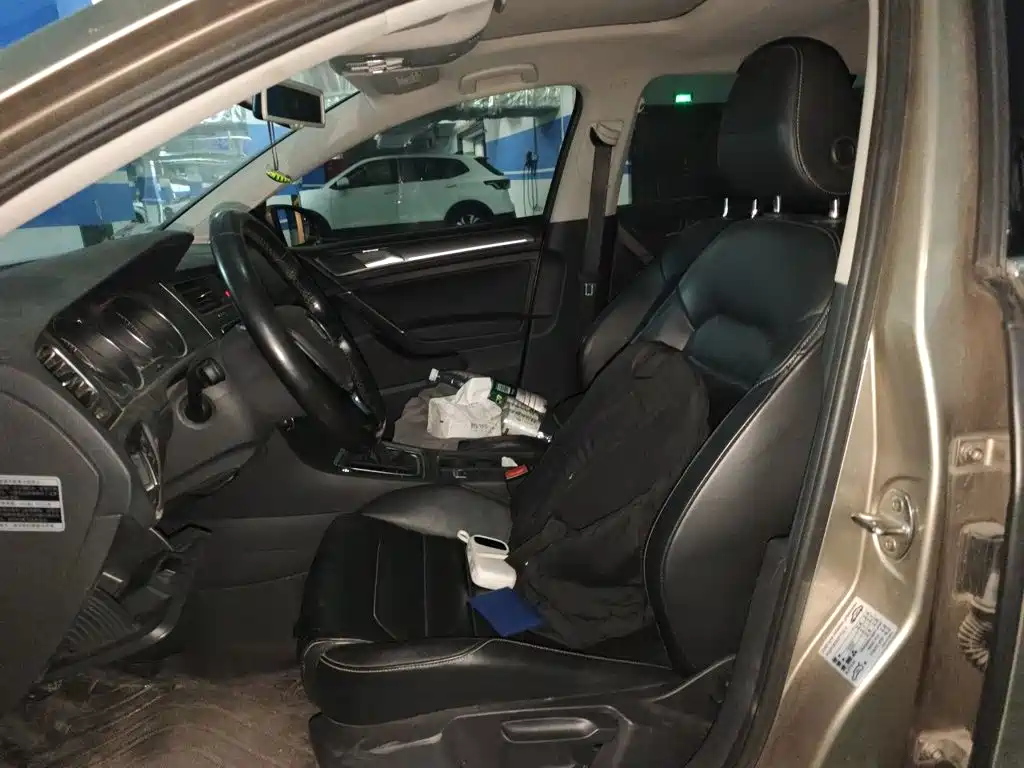 Volkswagen Golf — миниатюра 16