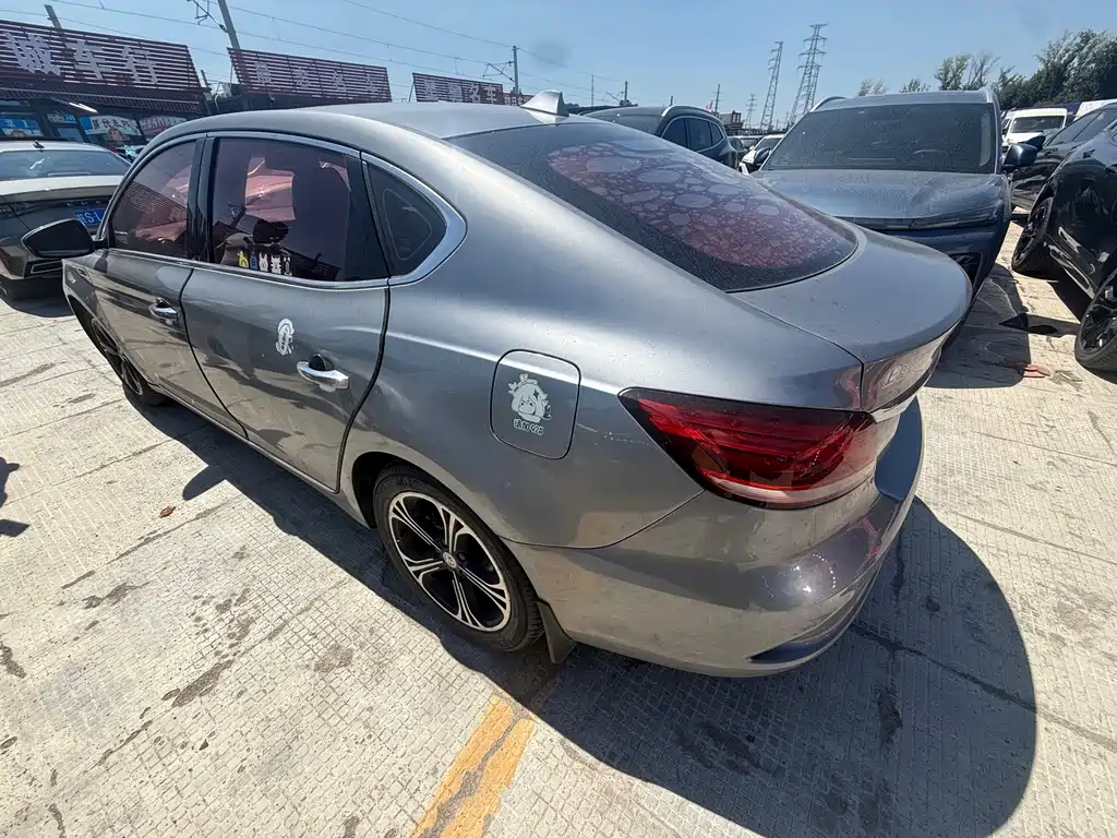 MG MG6 — миниатюра 10