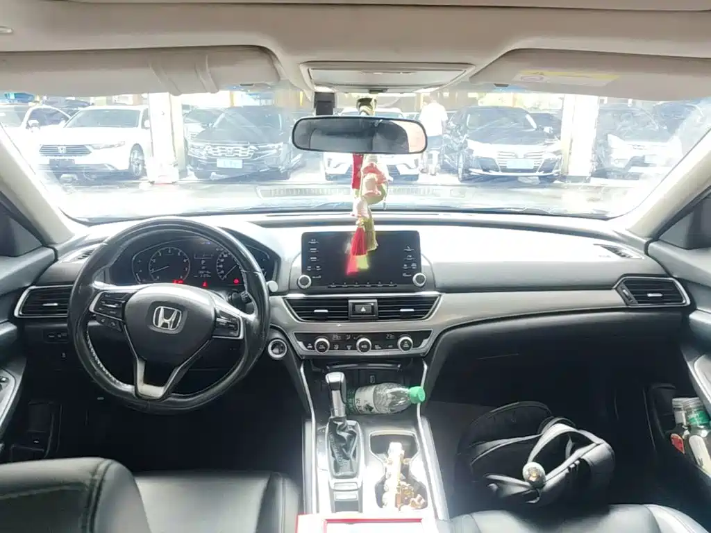 Honda Accord — миниатюра 10