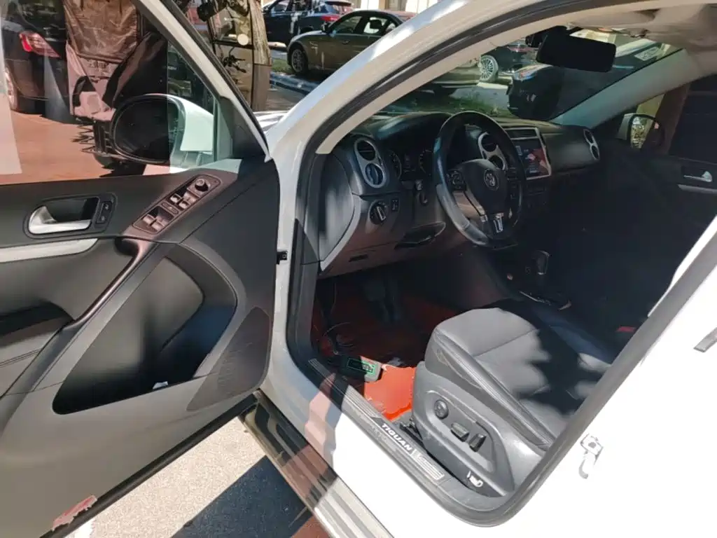 Volkswagen Tiguan — миниатюра 16