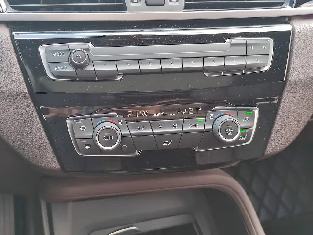 BMW X1 — миниатюра 15