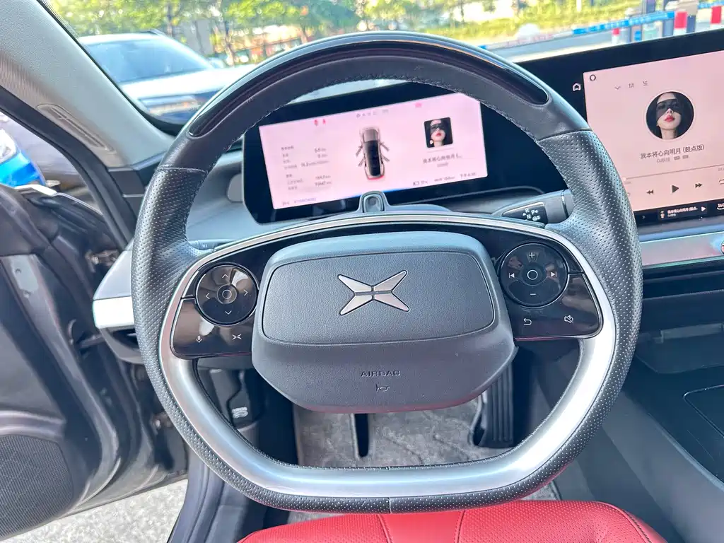 XPeng P7 — миниатюра 15